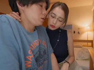 Nói chuyện dâm ô gian dối cứ "quan hệ với tôi sau lưng chồng" và cực khoái xuất tinh, trang chủ càng thêm kích thích